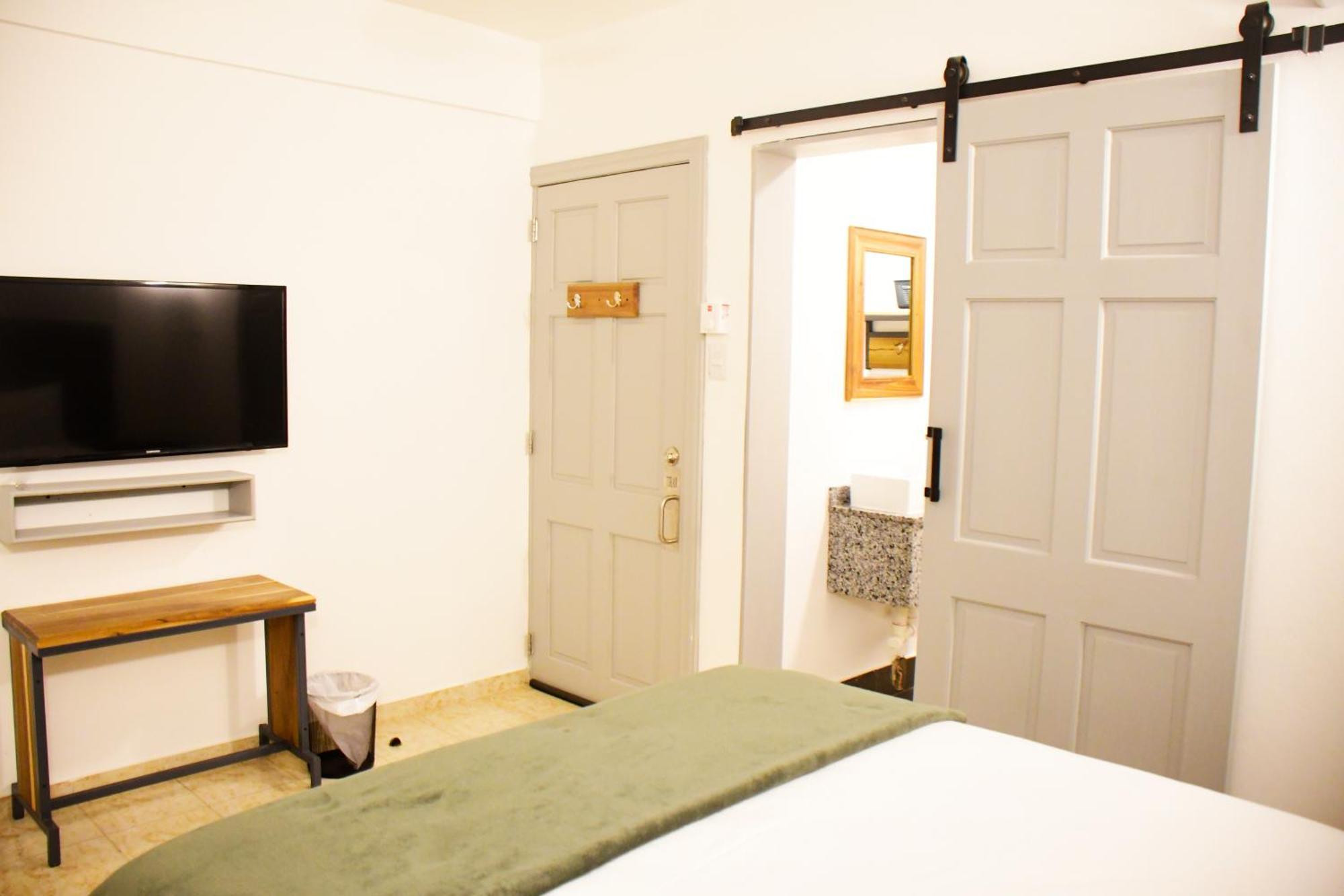 Hostal Marina Samana Eksteriør bilde