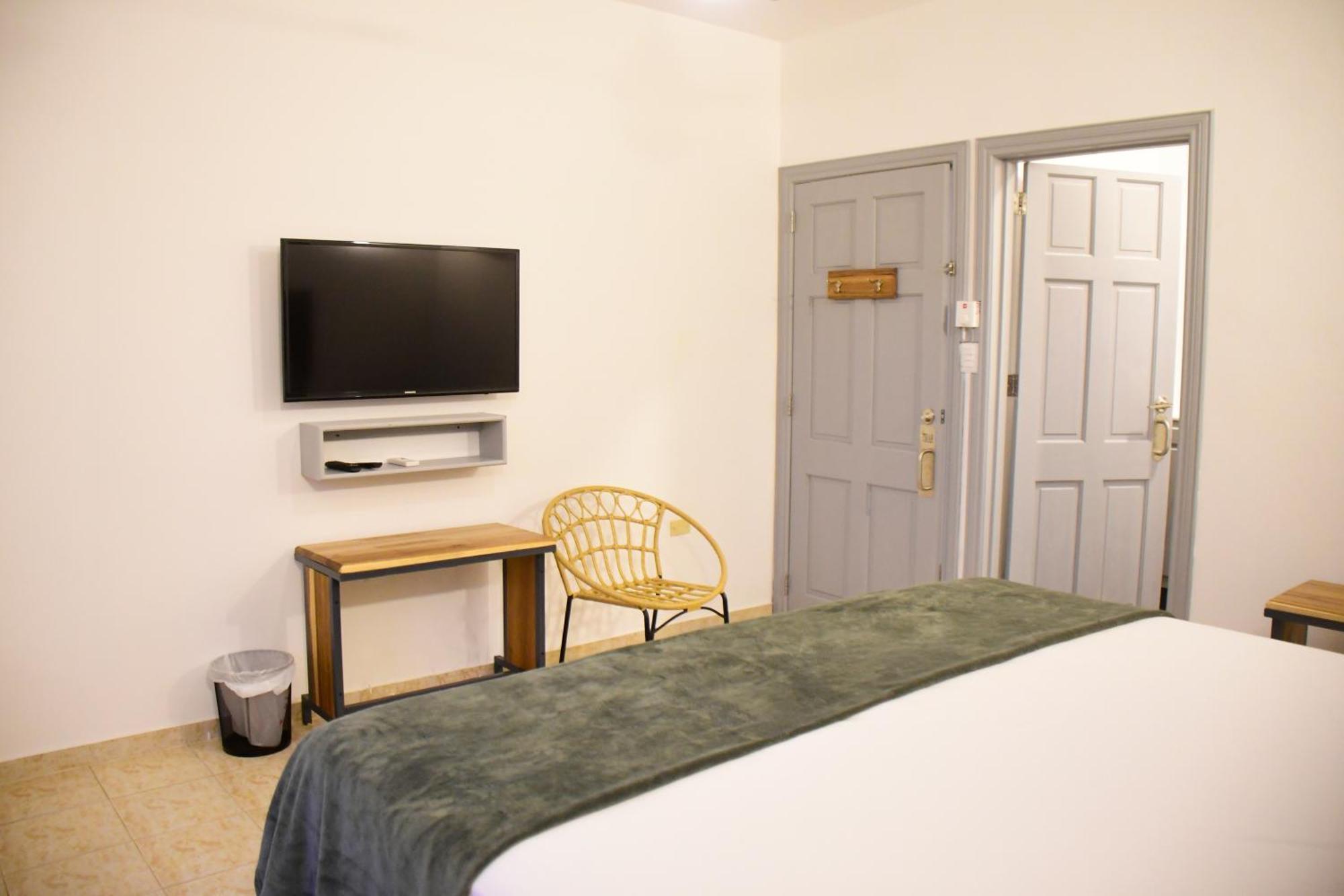Hostal Marina Samana Eksteriør bilde