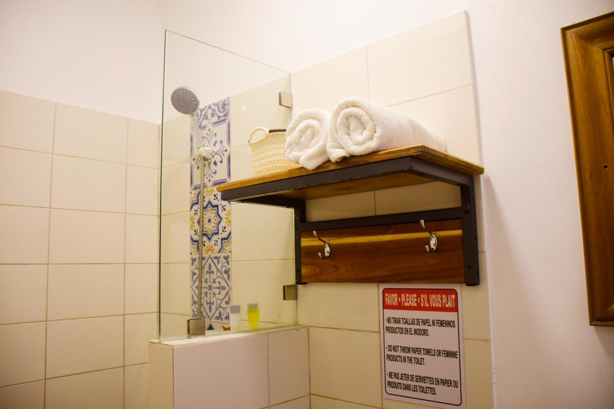 Hostal Marina Samana Eksteriør bilde